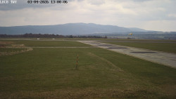 Pojezdová dráha, Runway