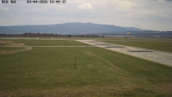 Pojezdová dráha, Runway