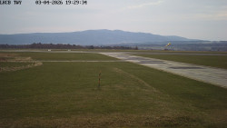 Pojezdová dráha, Runway