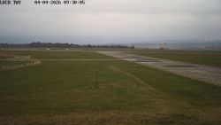 Pojezdová dráha, Runway