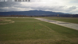 Pojezdová dráha, Runway