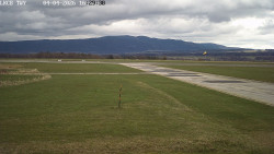 Pojezdová dráha, Runway