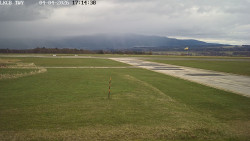 Pojezdová dráha, Runway