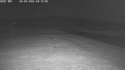 Pojezdová dráha, Runway