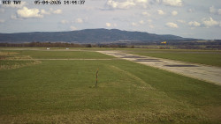 Pojezdová dráha, Runway