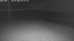 Pojezdová dráha, Runway