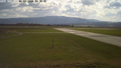 Pojezdová dráha, Runway