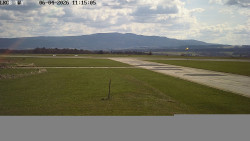 Pojezdová dráha, Runway