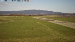 Pojezdová dráha, Runway