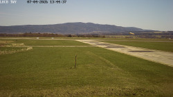 Pojezdová dráha, Runway