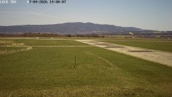 Pojezdová dráha, Runway