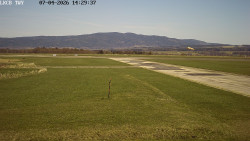 Pojezdová dráha, Runway