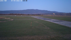 Pojezdová dráha, Runway