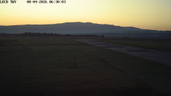 Pojezdová dráha, Runway