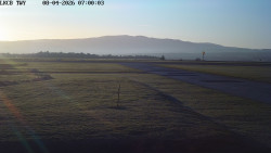 Pojezdová dráha, Runway