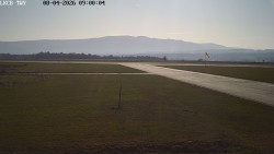 Pojezdová dráha, Runway