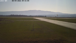 Pojezdová dráha, Runway