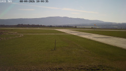 Pojezdová dráha, Runway