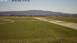 Pojezdová dráha, Runway