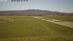 Pojezdová dráha, Runway