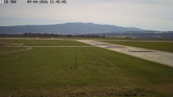 Pojezdová dráha, Runway