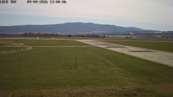 Pojezdová dráha, Runway