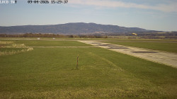 Pojezdová dráha, Runway