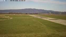 Pojezdová dráha, Runway