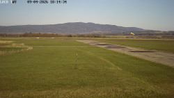 Pojezdová dráha, Runway