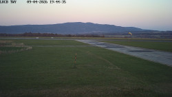 Pojezdová dráha, Runway