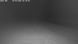 Pojezdová dráha, Runway