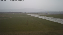 Pojezdová dráha, Runway