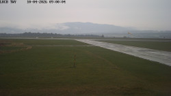 Pojezdová dráha, Runway