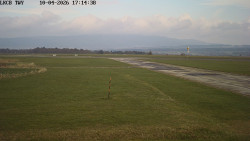 Pojezdová dráha, Runway