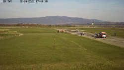 Pojezdová dráha, Runway