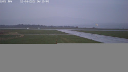 Pojezdová dráha, Runway