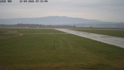 Pojezdová dráha, Runway