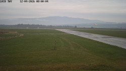 Pojezdová dráha, Runway