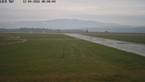 Letiště Cheb - Pojezdová dráha, Runway - 12.4.2026 v 08:00 Letiště Cheb - Pojezdová dráha, Runway - 12.4.2026 v 08:00
