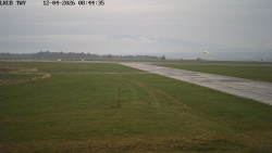 Pojezdová dráha, Runway