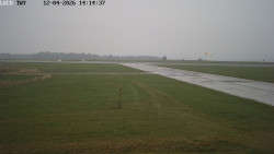 Pojezdová dráha, Runway