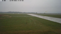 Pojezdová dráha, Runway