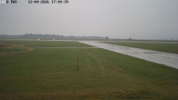 Pojezdová dráha, Runway