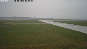 Letiště Cheb - Pojezdová dráha, Runway - 12.4.2026 v 18:00 Letiště Cheb - Pojezdová dráha, Runway - 12.4.2026 v 18:00