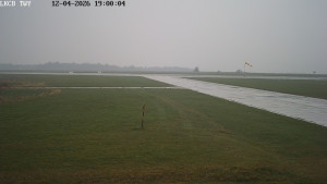 Letiště Cheb - Pojezdová dráha, Runway - 12.4.2026 v 19:00 Letiště Cheb - Pojezdová dráha, Runway - 12.4.2026 v 19:00