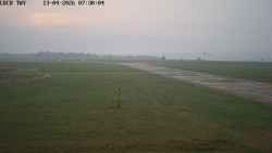 Pojezdová dráha, Runway