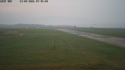 Pojezdová dráha, Runway