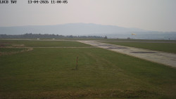 Pojezdová dráha, Runway