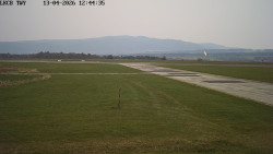 Pojezdová dráha, Runway