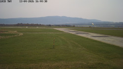 Pojezdová dráha, Runway